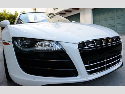 2011 audi r8 5.2 quattro spyder automatic 2-door convertible