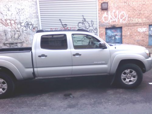 Toyota tacoma sr5 4 door 4x4 4.0 6 cylinder motor