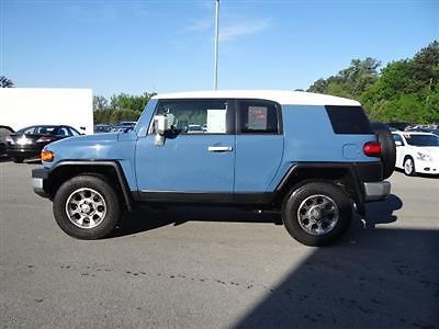 4wd 4dr auto toyota fj cruiser 4dr 4wd at low miles suv automatic gasoline 4.0l