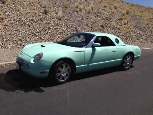 2004 ford thunderbird