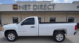 2008 white work truck 2wd vinyl interior trailer hitch  18 mpg combined clean