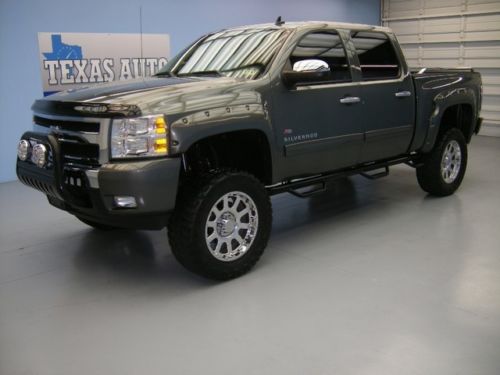 We finance!!! 2011 chevrolet silverado 1500 lt 4x4  lifted 21k miles  texas auto