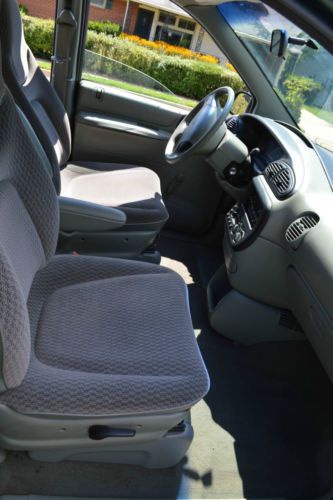 1998 Dodge Grand Caravan Mini Passenger Van 4-Door 3.0L, image 15