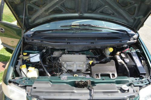 1998 Dodge Grand Caravan Mini Passenger Van 4-Door 3.0L, image 19