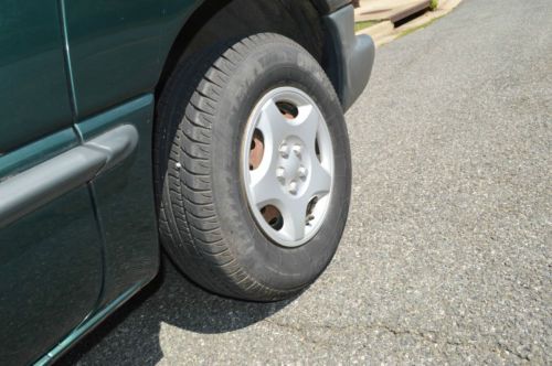 1998 Dodge Grand Caravan Mini Passenger Van 4-Door 3.0L, image 21