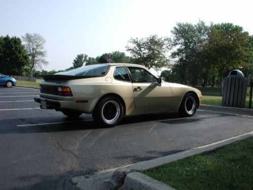 1984 Porsche 944 Base Coupe 2-Door 2.5L, US $8,750.00, image 3