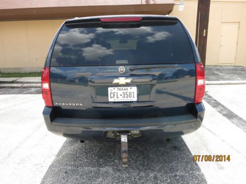 2007 Chevrolet Suburban 2500 LT Sport Utility 4-Door 6.0L, image 3