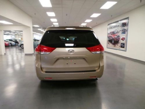 2014 toyota sienna xle