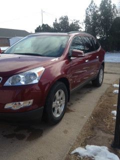 2010 chevrolet traverse lt sport utility 4-door 3.6l