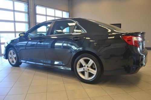 2012 Toyota Camry SE, image 3