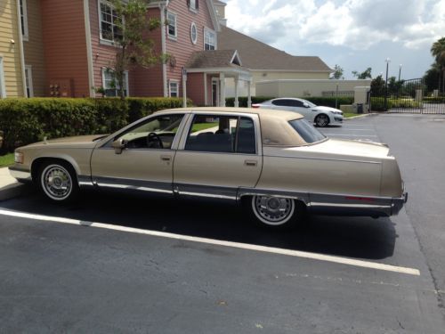 1994 cadillac fleetwood brougham sedan 4-door 5.7l