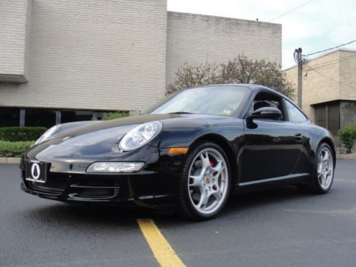Beautiful 2008 porsche 911 carrera s coupe, only 4,311 miles, just serviced!!!