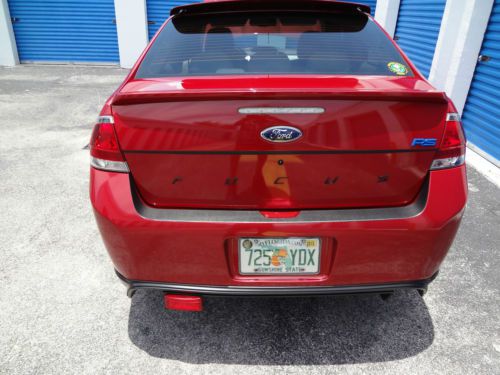 Up for sale 2009 Ford Focus SES coupe, image 4