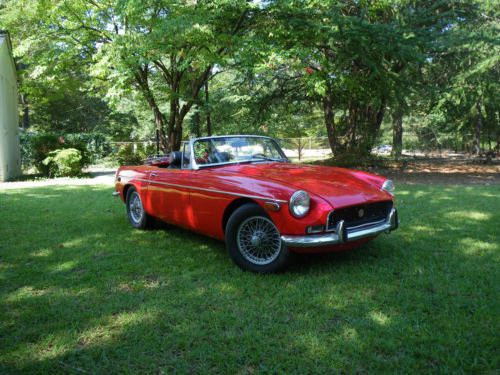 1970 mgb roadster convertible