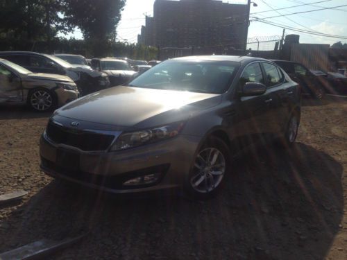 Kia optima 2013 **flood/salvage** save save save!!!!! runs great