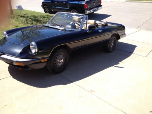 19880alfaromeo spider graduate black convertible