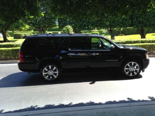 2007 Chevrolet Suburban 1500 LTZ Sport Utility 4-Door 5.3L, US $18,000.00, image 3
