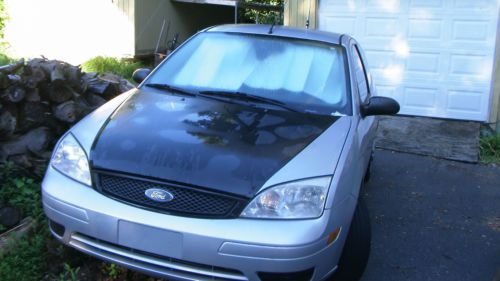 Ford focus zx3 hatchback 2005