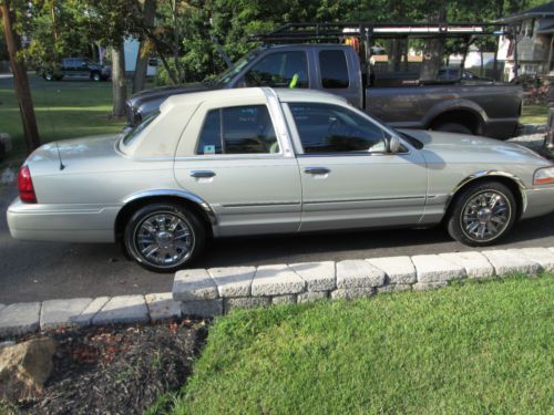 2005 mercury grand marquis gs sedan 4-door 4.6l