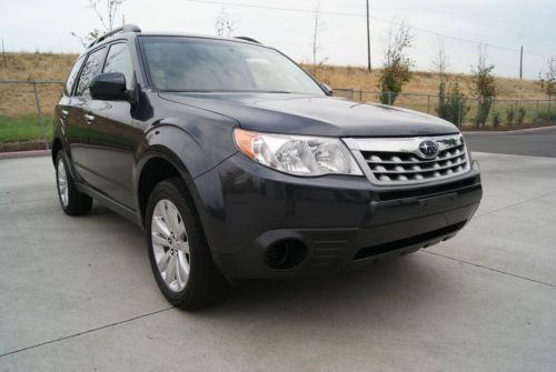 2013 subaru forester 2.5x premium with 14k miles in immaculate shape. great awd!