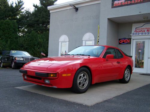 1987 porsche  944 s orignal paint in great condition