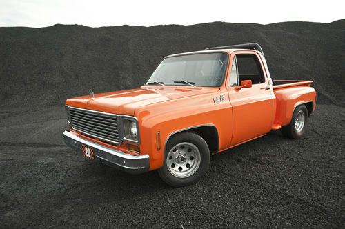 1975 chevy c-10 stepside truck