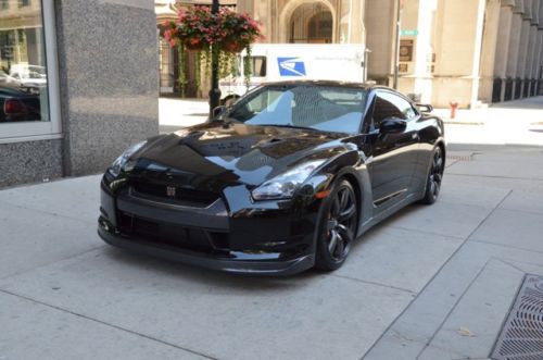 2011 nissan gt-r 35k miles navi! great fast car for the money!!