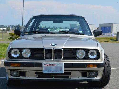 1989 bmw 325i base coupe 2-door 2.5l