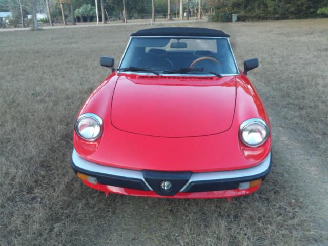 Alfa romeo spider graduate convertible 2-door