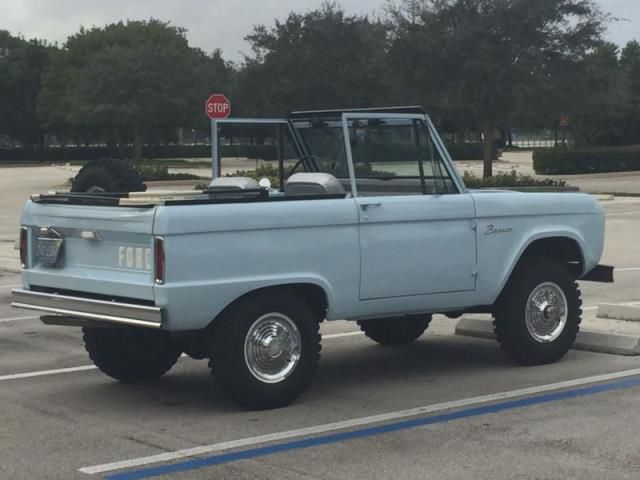 Ford: bronco