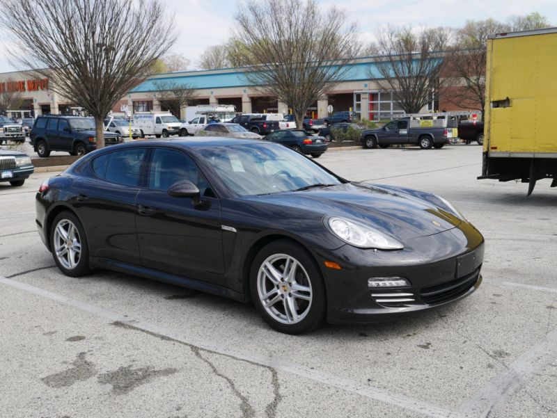 2011 porsche panamera 4