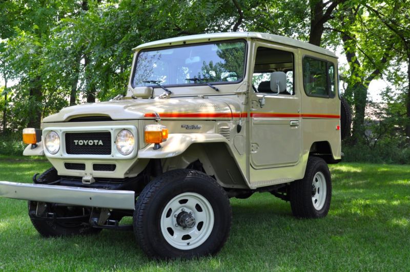 1983 toyota land cruiser fj40