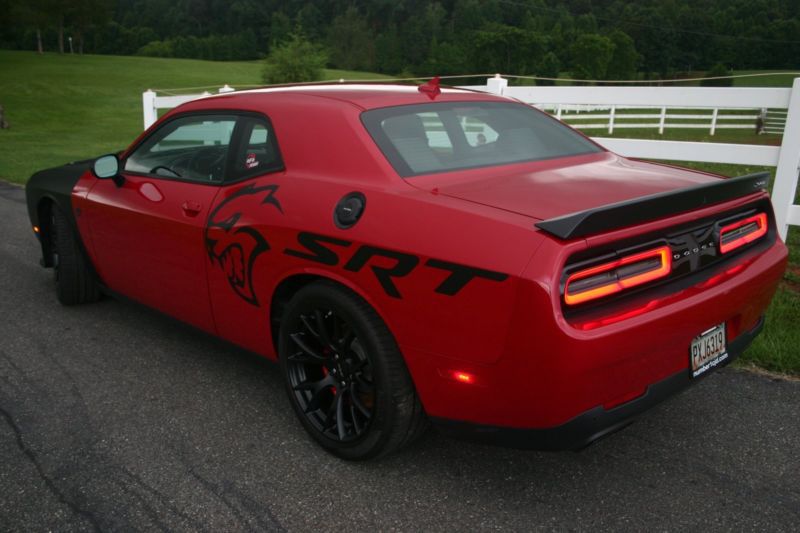 2015 dodge challenger hellcat srt