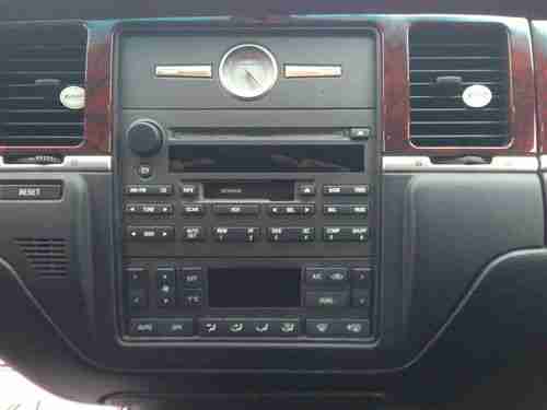 2003 LINCOLN TOWN CAR ONE OWNER MINT, US $9,500.00, image 18