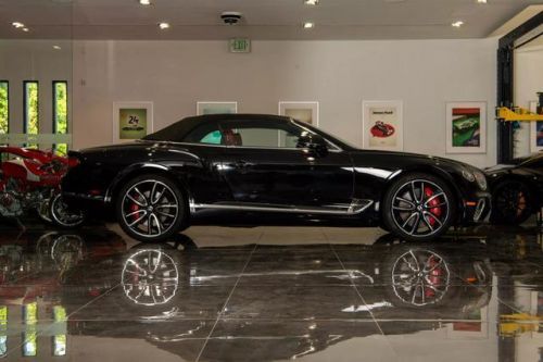 2022 bentley continental gt gt v8 convertible 2d