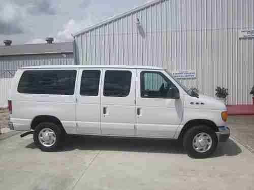 2005 E-350  XLT  SUPER  DUTY  FORD (  COLLEGE VAN  ), image 6
