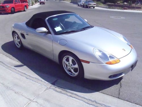 2000 porsche boxter, low mileage, automatic, excellent condition