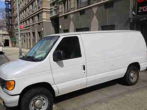2004 Ford E-150 Base Standard Cargo Van 2-Door 4.6L, image 7