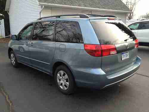 2005 Toyota Sienna CE Mini Passenger Van 5-Door 3.3L, image 3