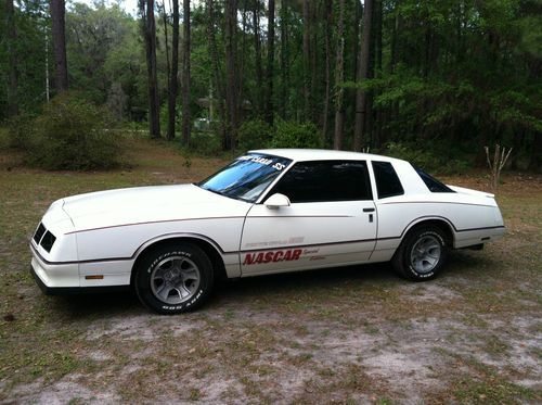 Rare 1986 monte carlo ss aero coupe nascar edition