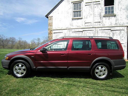 2003 volvo xc70 x/c wagon 4-door 2.5l....with no reserve