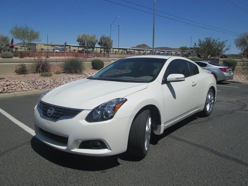 Message me for the reserve price!!  2011 nissan altima sr coupe 2-door 3.5l v6!!