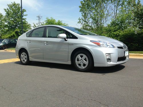 2011 toyota prius base hatchback 4-door 1.8l