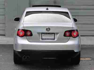 WE FINANCE '08 VolksWagen Low Miles ABS Sunroof AM/FM/CD/MP3 A/C Alloy Wheel, image 9