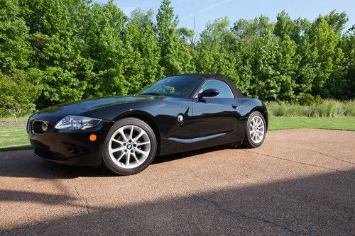 2005 bmw z4 2.5i convertible 2-door 2.5l