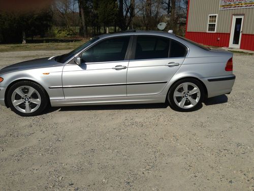 Awesome excellent condition 330i bmw