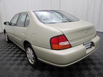 WHOLESALE PRICING TO THE PUBLIC LOW RESERVE GOOD GAS MILEAGE, image 3
