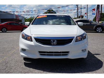 EX Coupe 2.4L Beverage Holder (s) Anti-Lock Braking System (ABS) Power Outlet(s), image 2