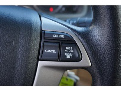 EX Coupe 2.4L Beverage Holder (s) Anti-Lock Braking System (ABS) Power Outlet(s), image 15