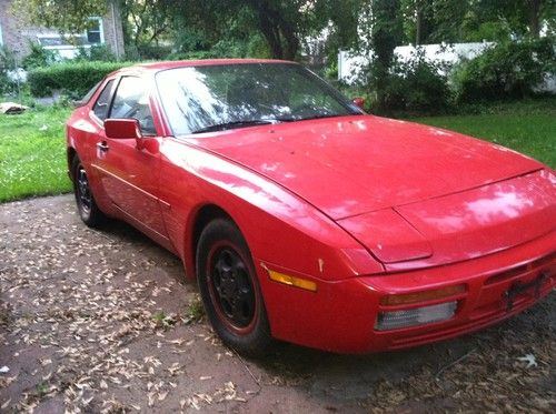 1987 porsche 944 base coupe 2-door 2.5l